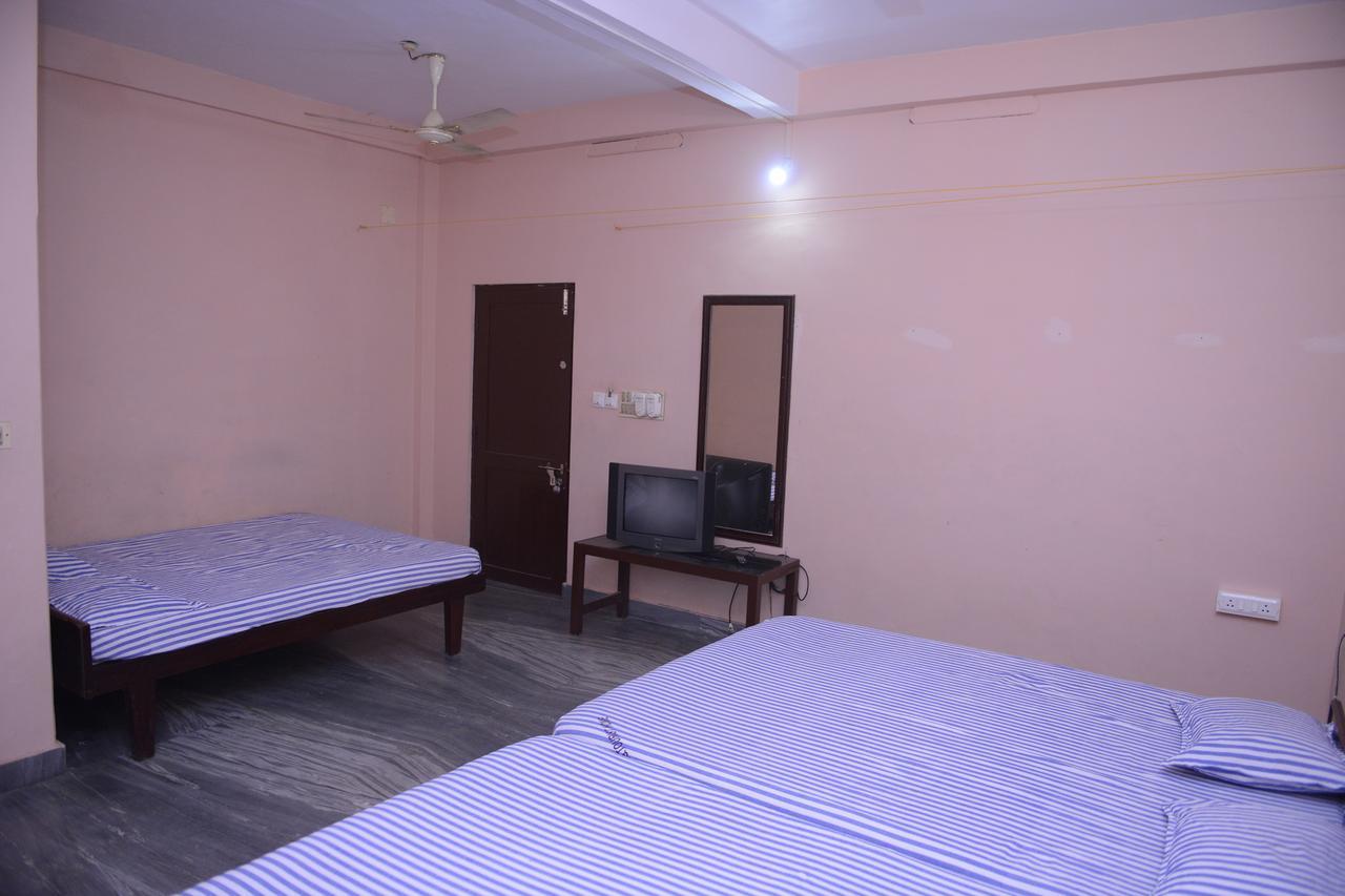 Ppg Tourist Home Chottanikara Екстер'єр фото