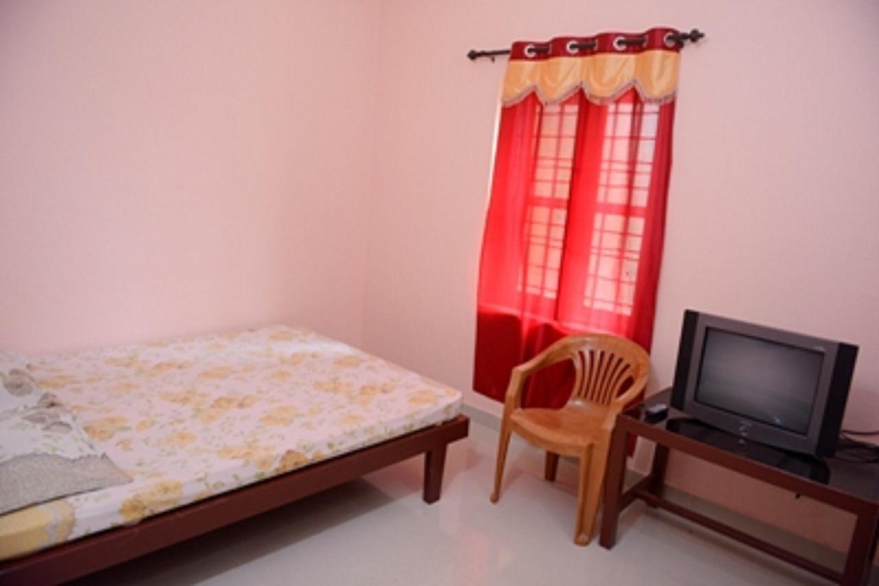 Ppg Tourist Home Chottanikara Екстер'єр фото