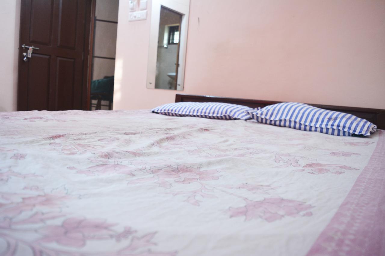 Ppg Tourist Home Chottanikara Екстер'єр фото